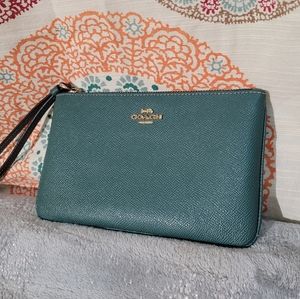 Coach Wristlet EXCELLENT Condition